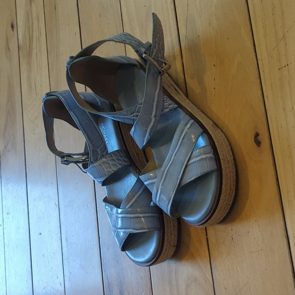 Michael Kors size 6